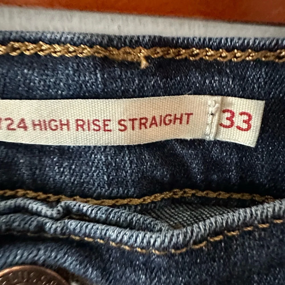 Levis levi high